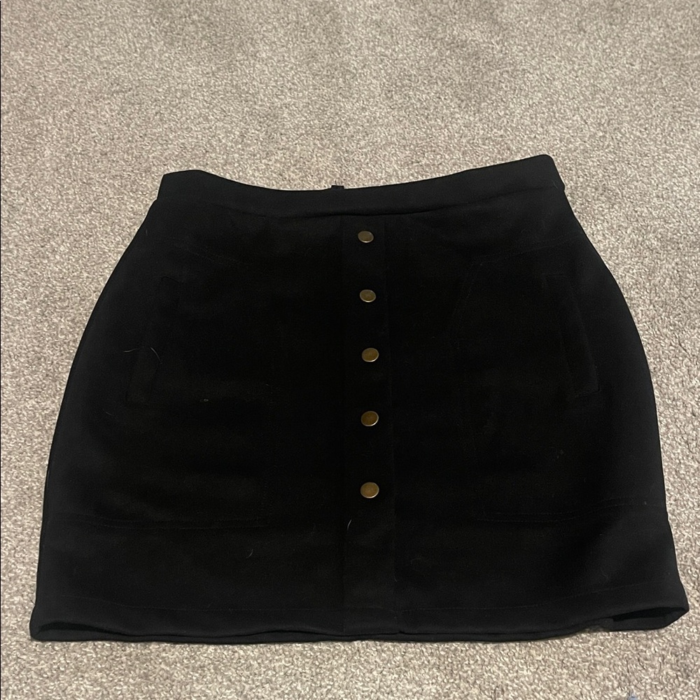 Black Button-Front Skirt W/Pockets